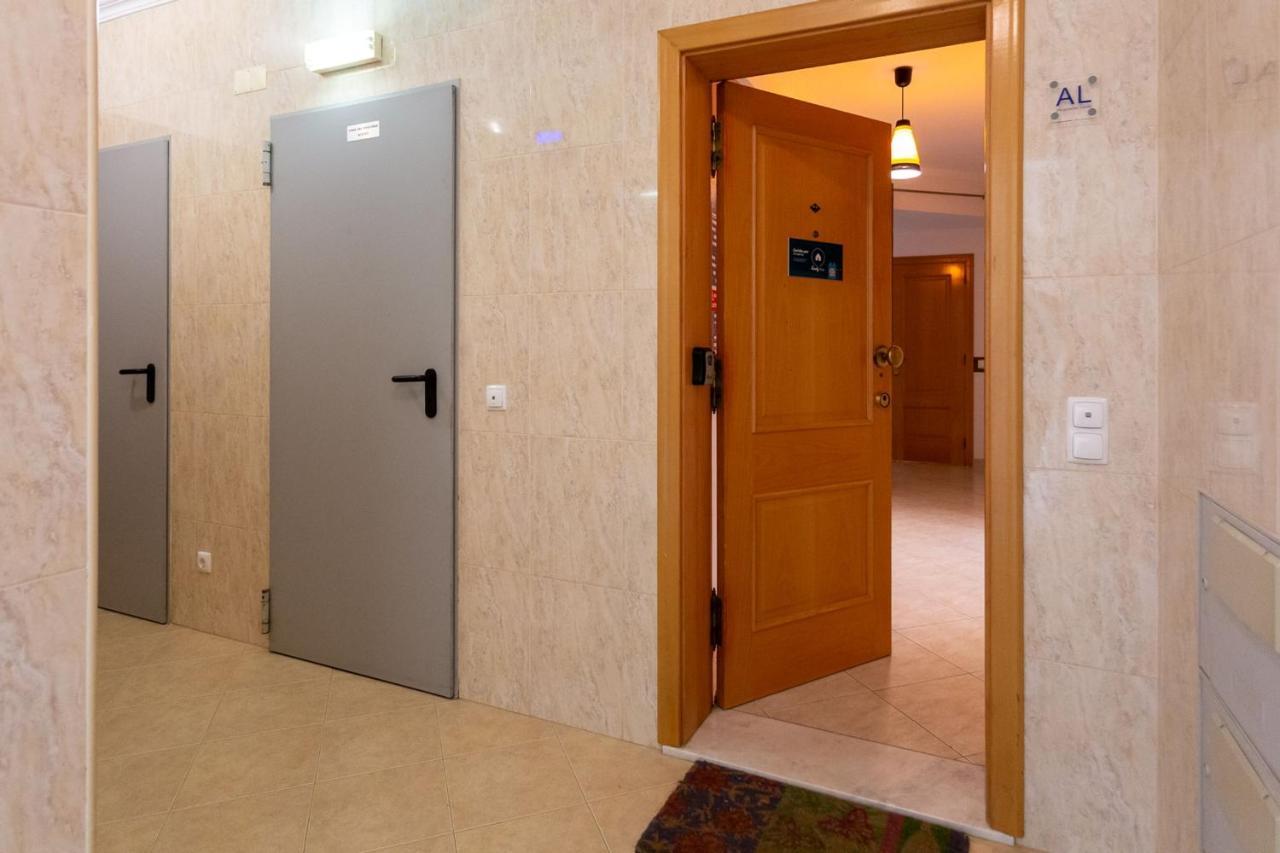 Spacious 2 Bdr Apartment W/ Patio By Lovelystay Armação de Pêra Εξωτερικό φωτογραφία